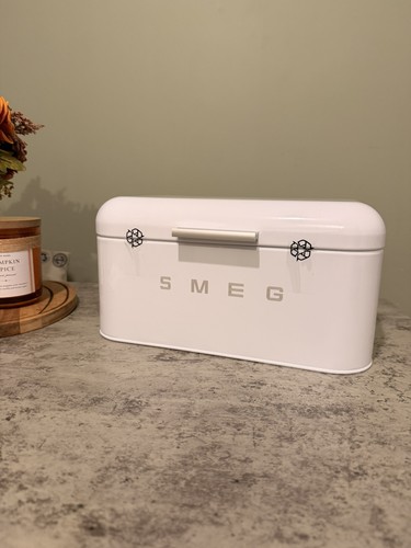 Smeg retro 50s style - smeg, bread