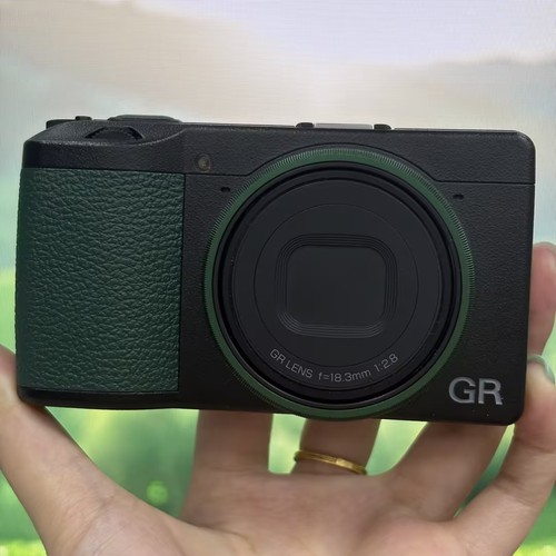 Ricoh iii 24 - gr, 24.2mp