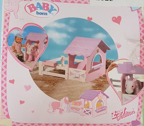 Baby born horse - stable, vintage