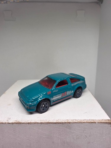 Hot wheels toyota - hot,
