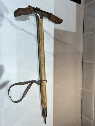 Vintage axe - ,