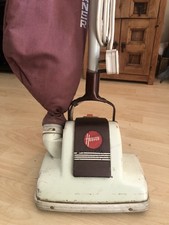 VINTAGE HOOVER JUNIOR 119 /