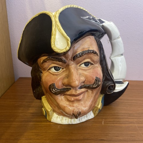 Royal doulton toby - royal, captain