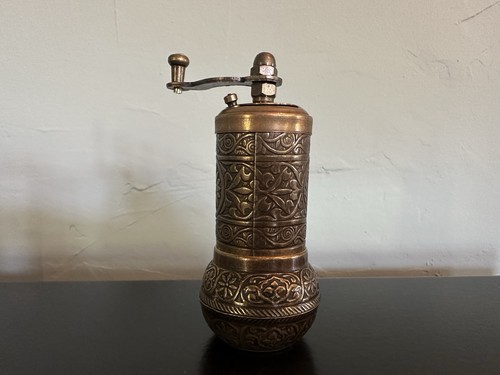 Vintage pepper mill metal - vintage,