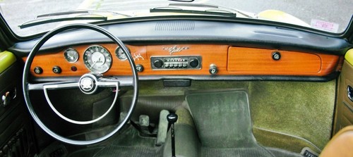 Karmann ghia new dash - ghia,, pad