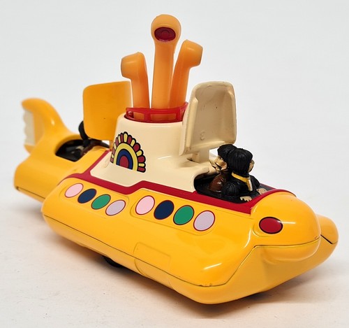 Corgi 13cms the beatles - the,