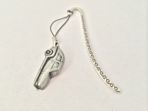 Pattern bookmark with cord