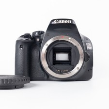 Canon EOS 550D 18MP DSLR Digital Camera body with battery and charger