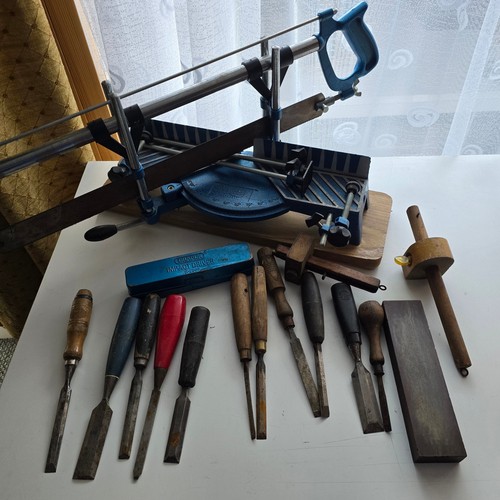 Carpenter woodworking old - woodworking,