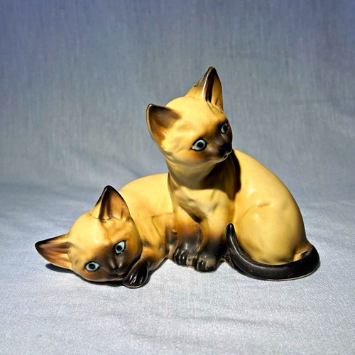 Porcelain siamese cat figurine - siamese,