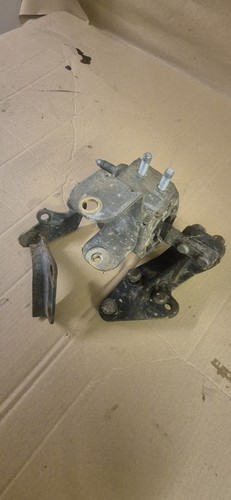 Ford escort engine - engine, mount
