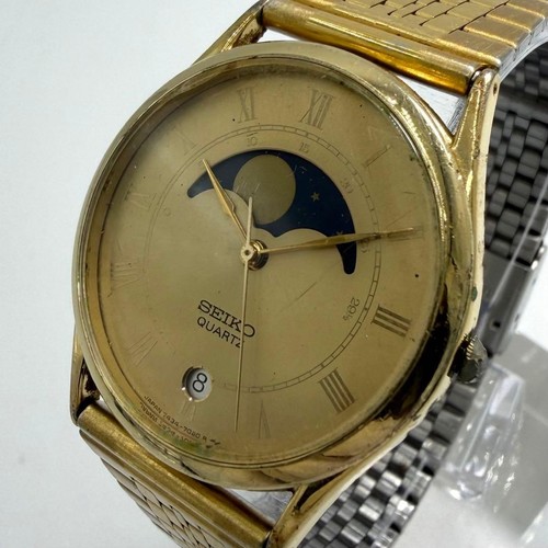 Seiko moon phase wristwatch - seiko,