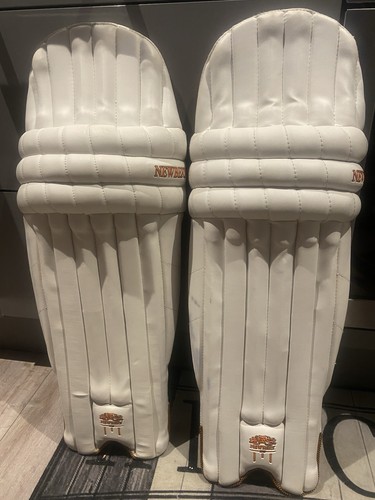 Newbery uzi cricket batting - newbery,