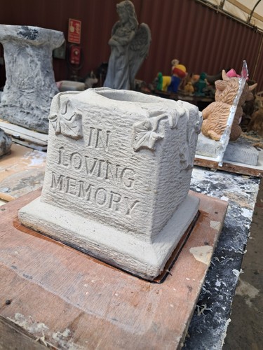 Grave pot mold latex - ,