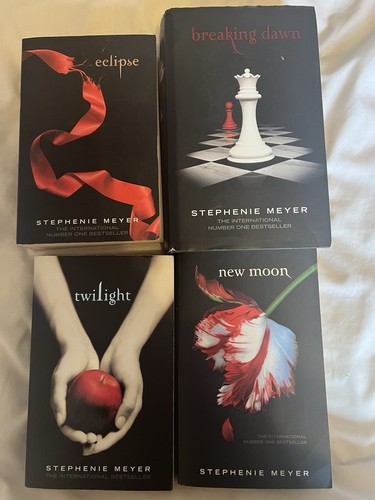 Twilight saga book set - twilight,
