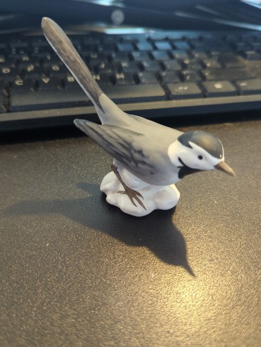 Goebel ceramic pied wagtail - pied,