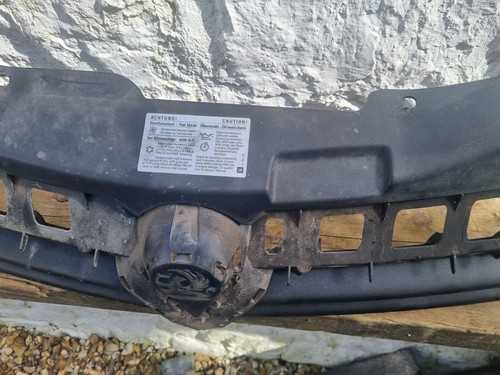 Vauxhall astra front grill - front,