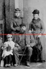 F014039 family sitting the - sitting,