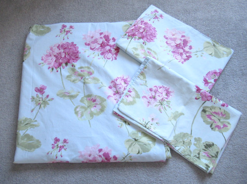 Laura ashley hydrangea topaz - laura,