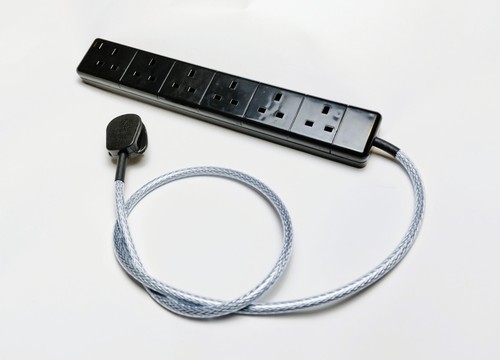 Way audiophile mains - way, block