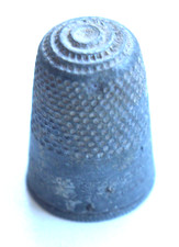 Vintage Old Bronze Brass Thimble (NOW02)
