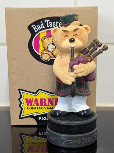 Bad taste bear angus boxed - bad,