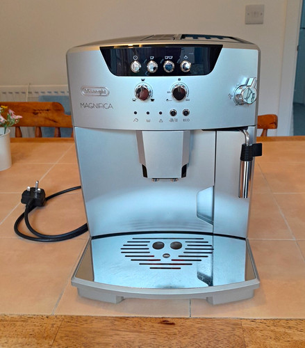 Longhi magnifica - de'longhi,