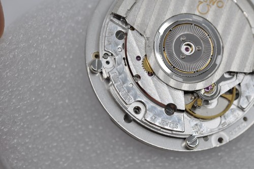 Omega 3220 movement - movement,