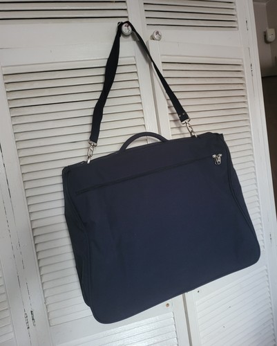 Samsonite luggage suit - samsonite, carrier