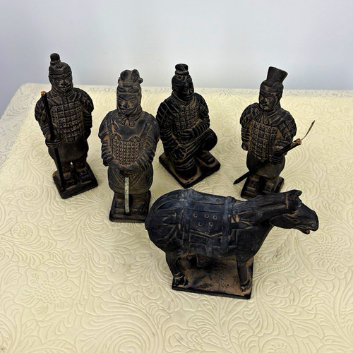 Black stone warrior elephant - &,