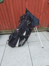 Titleist  Carry Stand Golf Bag . With Rainhood Cover. PLEASE READ 