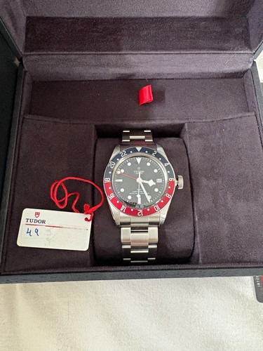Tudor black bay - gmt, 41mm