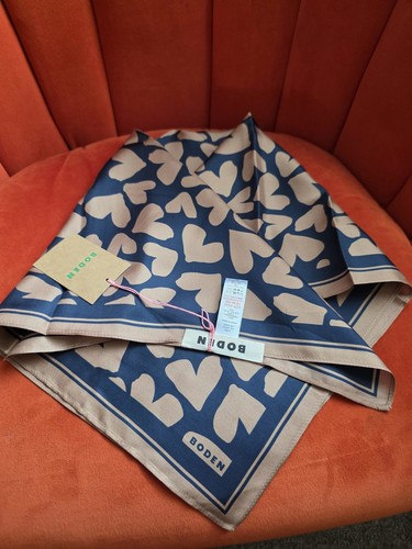 Boden elizabeth silk square - elizabeth,
