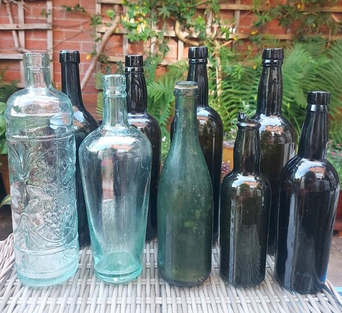 Collection vintage wine - of, wine(?)