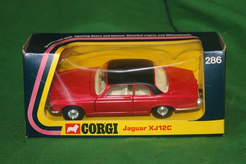 Vintage corgi red jaguar xj12c - red,