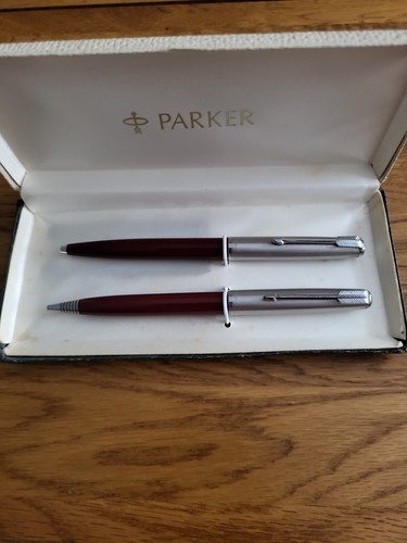 Vintage parker burgundy - ct,