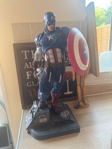 Marvel comics classic captain - marvel,