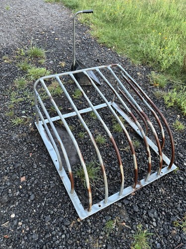 Traditional wall hay rack - hay,
