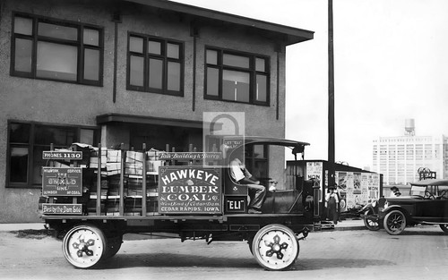 Hawkeye lumber coal co truck - &,