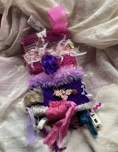 Pink and purple hand - purple,