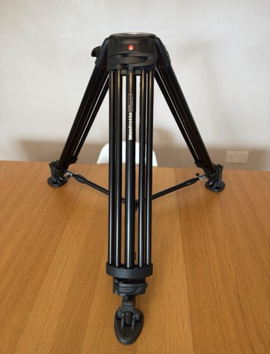 Manfrotto tripod 546b - tripod,