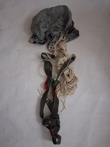 Usaf high altitude parachute - usaf,