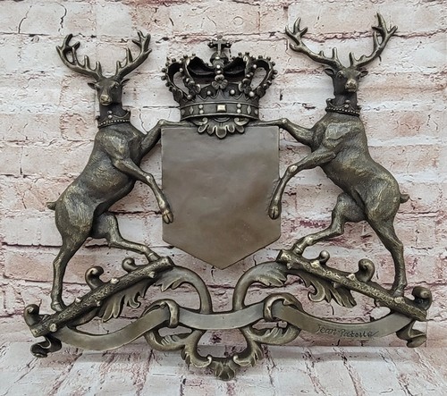 Royal family crest coat - family,