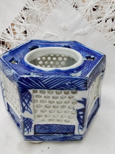 Antique hexagonal chinese - hexagonal, blue