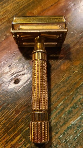 1940 gillette gold - 1940's,