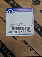 JEEP GLADIATOR WRANGLER EMBLEM BADGE FRONT FENDER EMBLEM OE NEW MOPAR 68540635AA