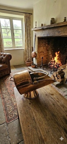 Beautiful antique coal scuttle - antique,