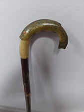 Rams Horn Crook, Walking