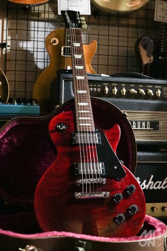 Gibson les paul - paul, studio