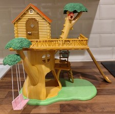 SYLVANIAN FAMILIES TREEHOUSE SET 4618 - NEAR COMPLETE - VG, CLEAN CONDITION 